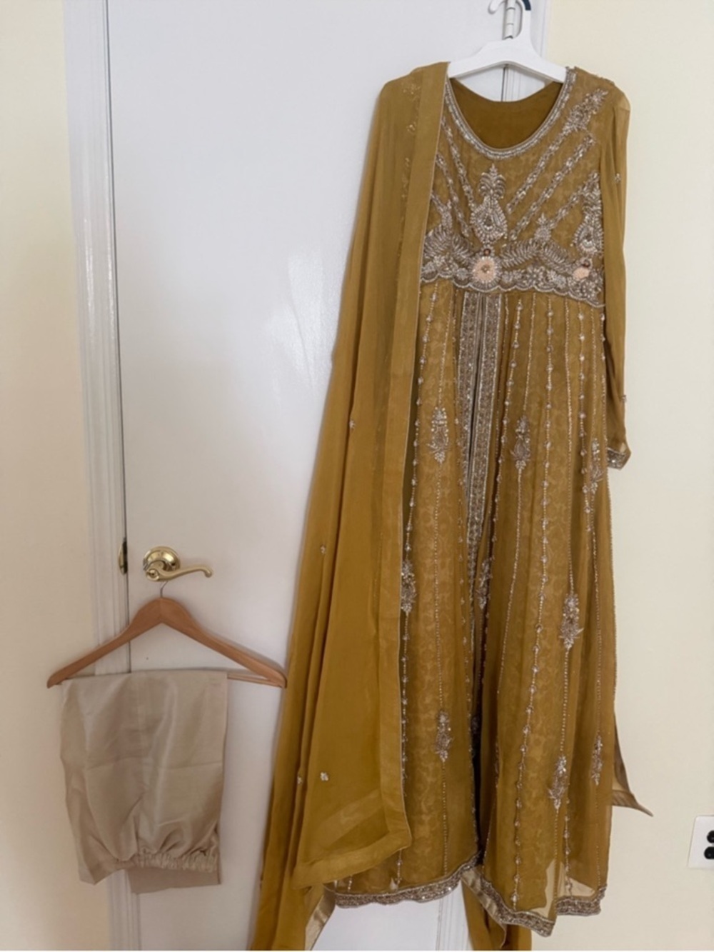 PAKISTANI DESIGNER CUSTOM FORMAL WEDDING DRESS INDIAN - Picture 5 of 14